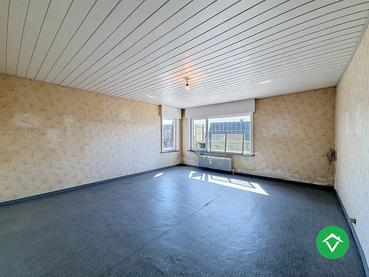 Gezinswoning met polyvalente ruimte, vijf slaapkamers en inpandige garage te Koekelare foto 9