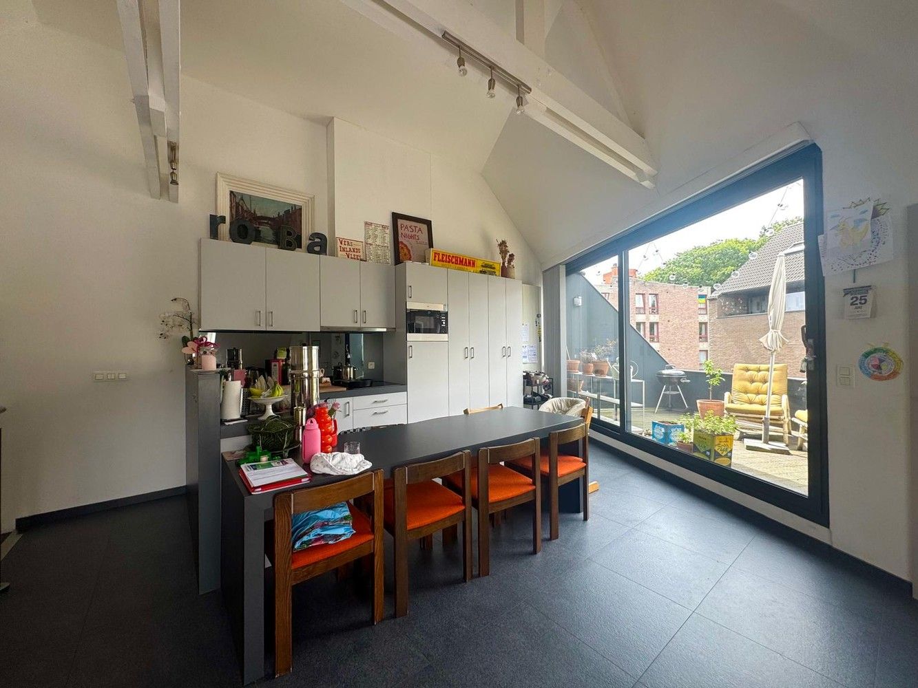 Ruim, stijlvol triplex-appartement foto 4
