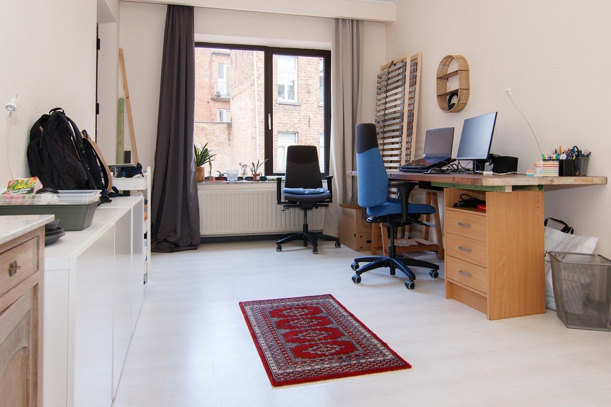 ZEER RUIM APPARTEMENT OP TOPLOCATIE foto 16