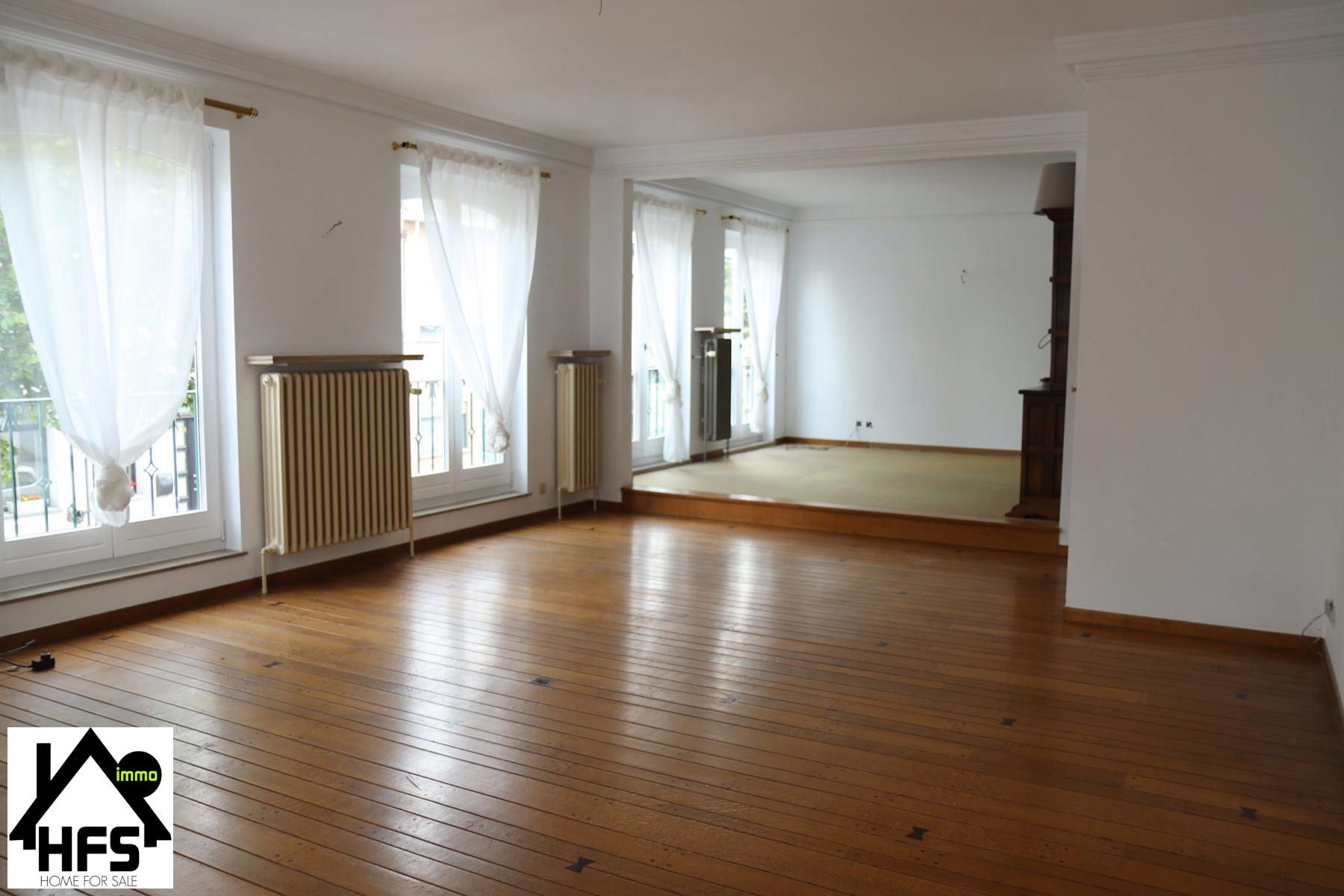 Ruime woning met praktijkruimte via aparte ingang foto 4