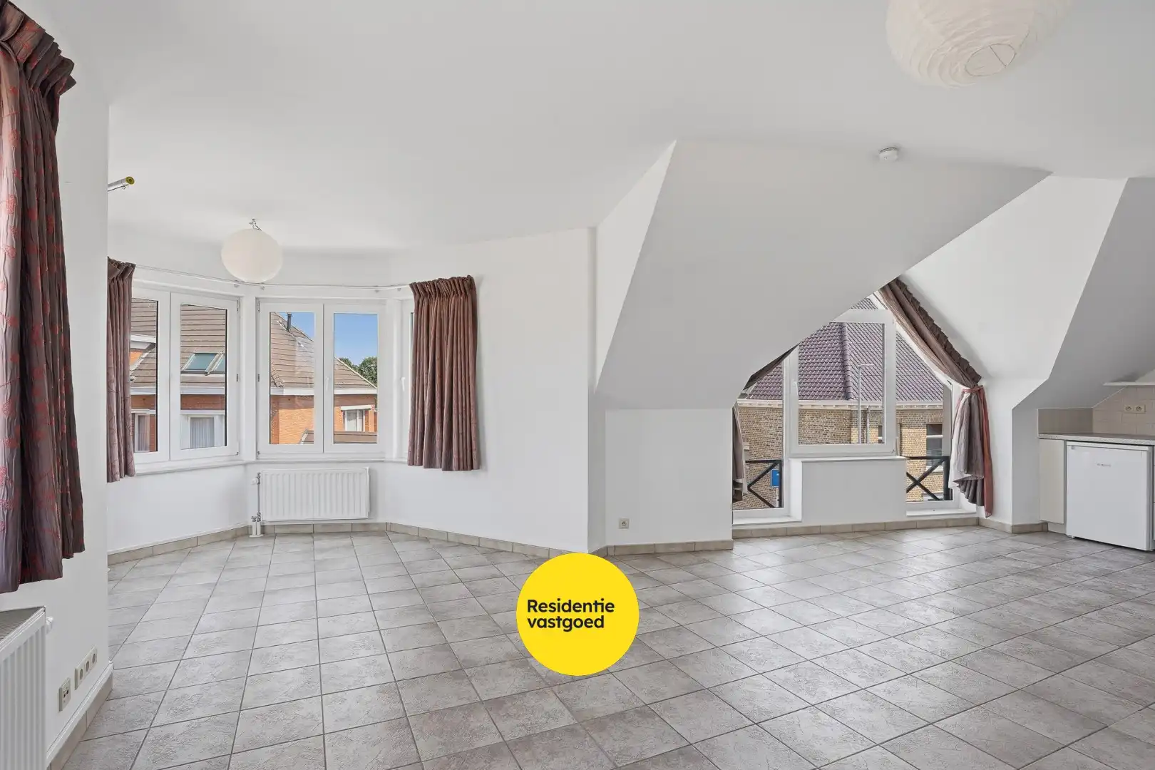 Instapklaar appartement met 2 slaapkamers te Eernegem foto 4