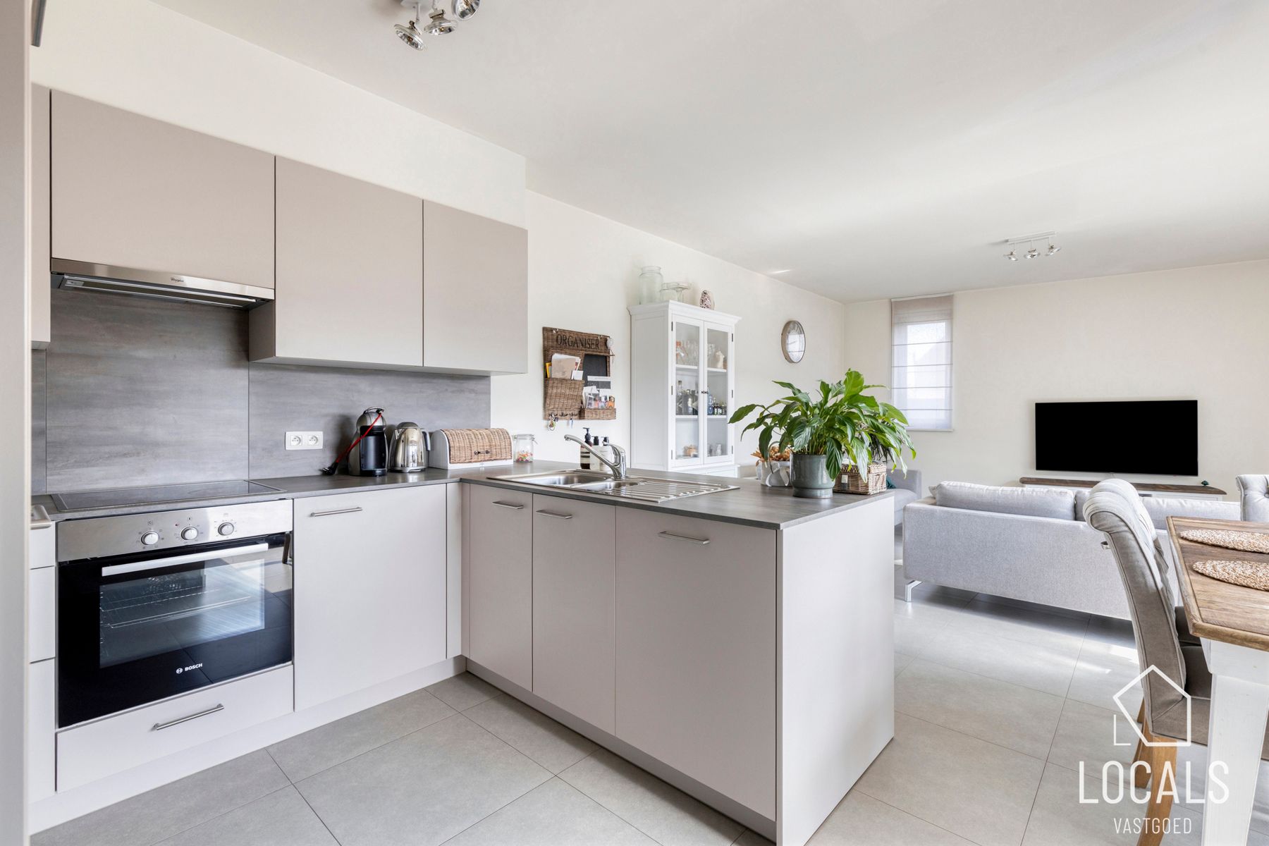 Recent gelijkvloers appartement op topligging in Outer foto 8