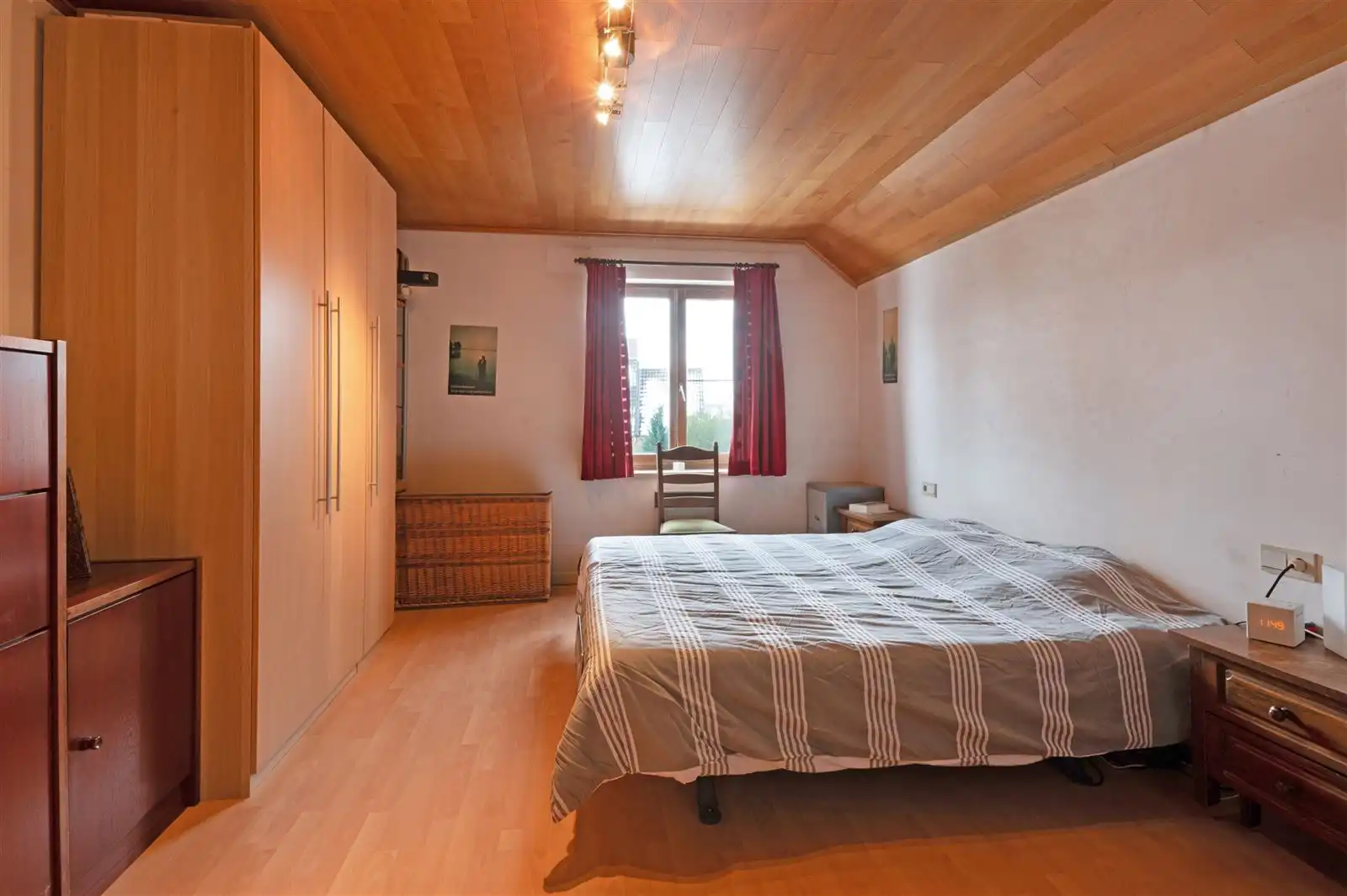 Landelijk gelegen gezinswoning met tuin op 12are30 foto 15