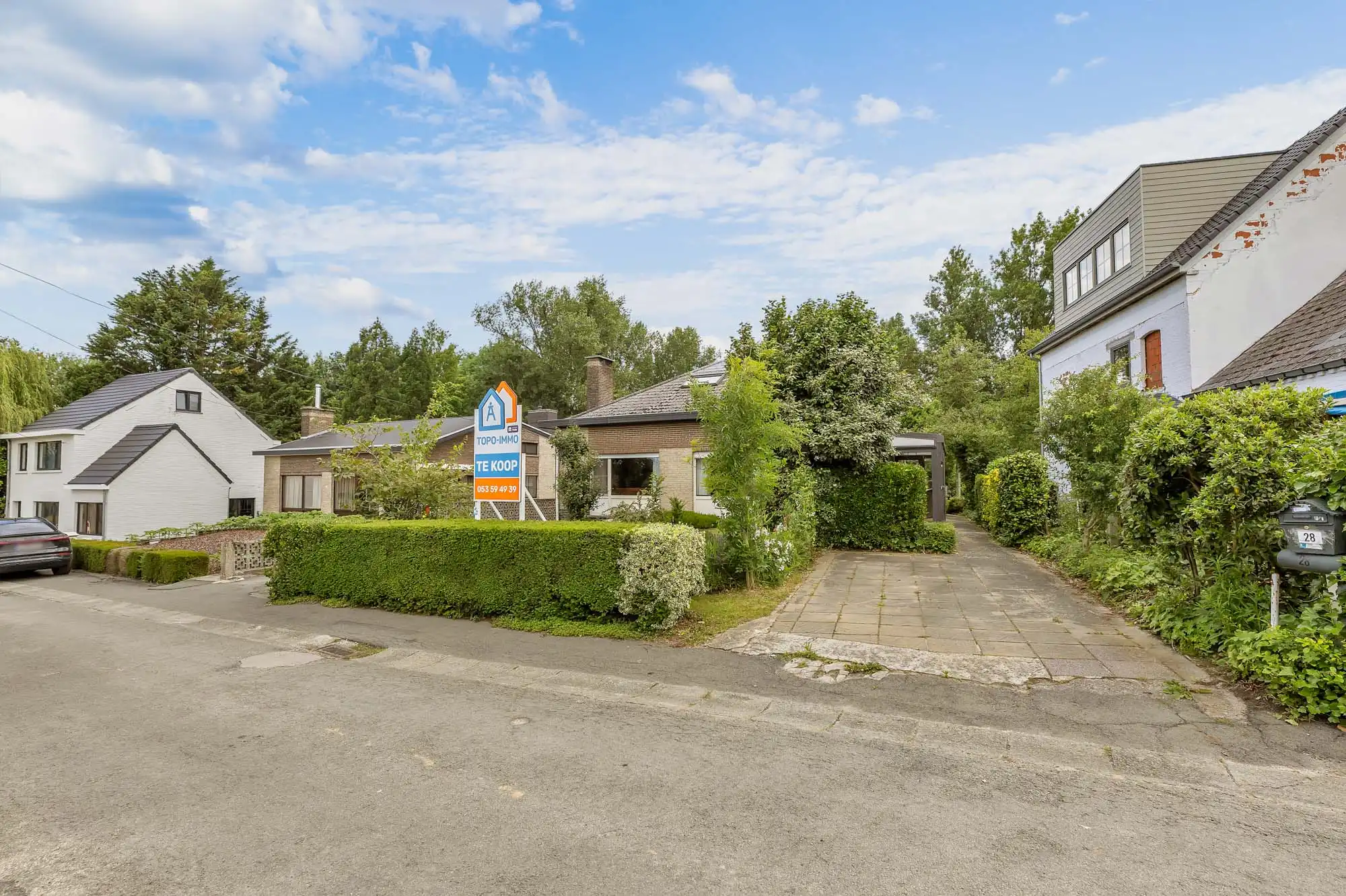 Ruime bungalow met uitzonderlijk potentieel op toplocatie foto 29