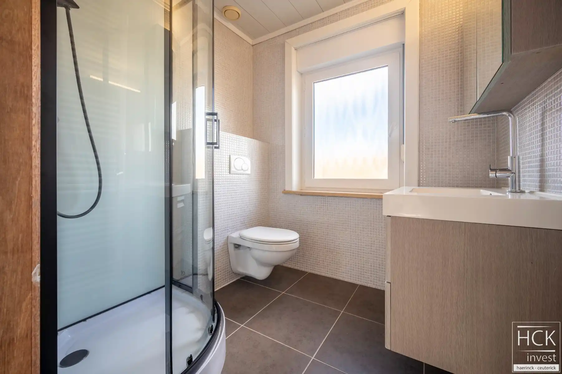 SINT-BAAFS-VIJVE - Instapklare woning met 3 SLPK, én uitweg achteraan foto 22