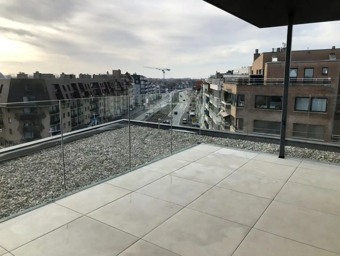 PRACHTIGE NIEUWBOUWPENTHOUSE OP 50m VAN HET STRAND foto 12