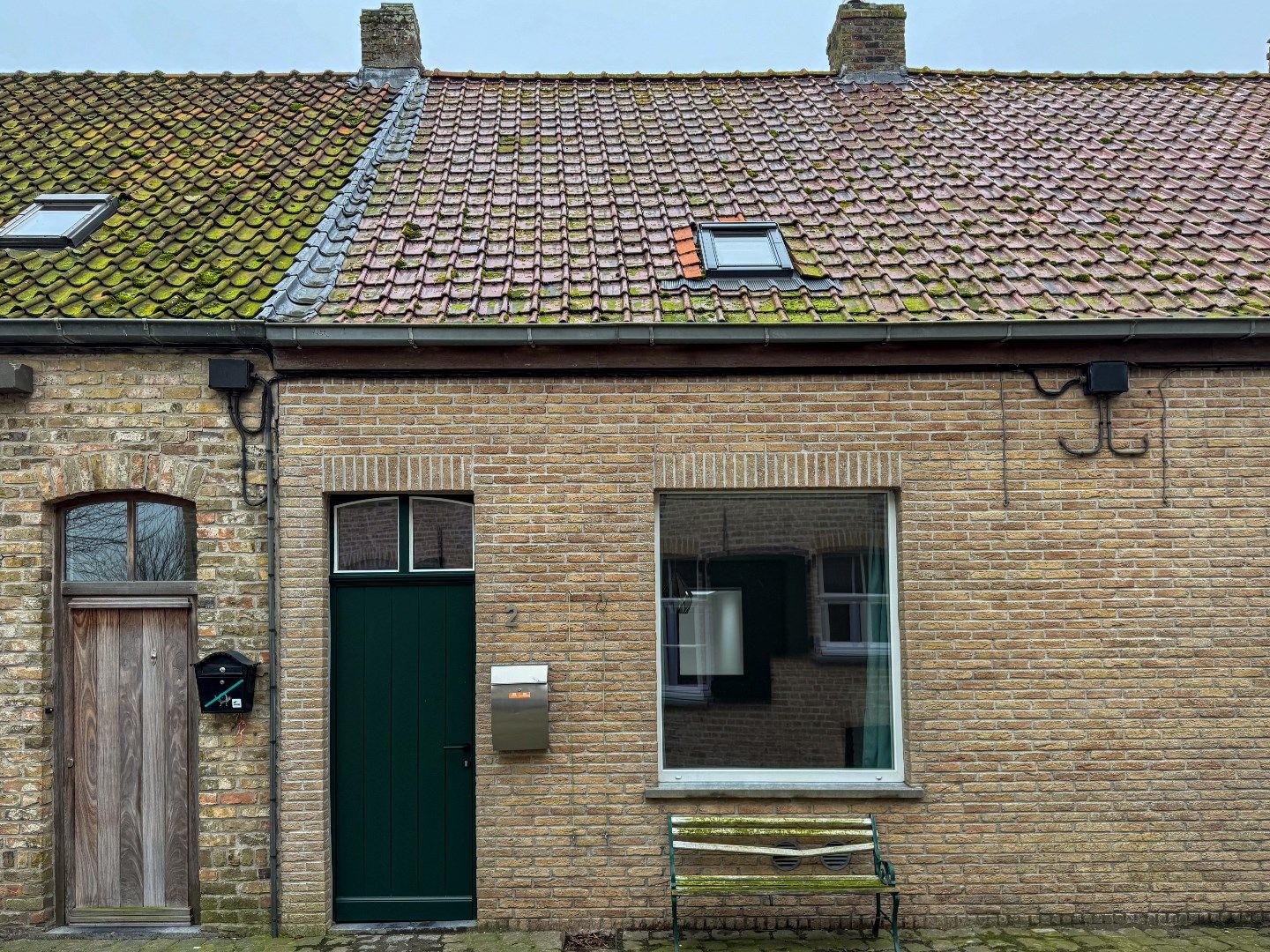 Gerenoveerde woning met 1 slaapkamer en slaaphoekje te Lampernisse. foto {{pictureIndex}}