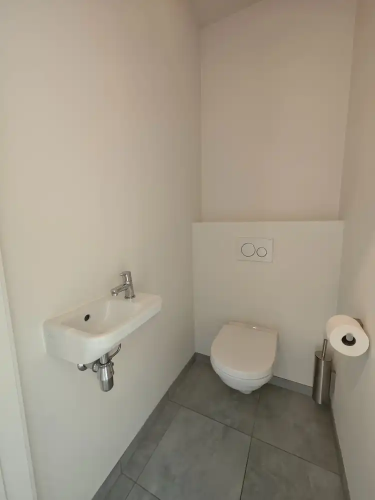 PRACHTIG PENTHOUSE MET 3 SLPKS, ONDERGR. PARKEERPL. EN KELDERBERGING IN HET CENTRUM foto 25