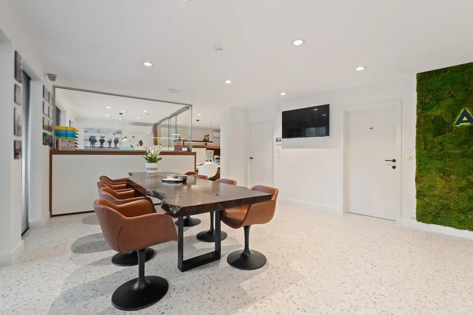 Handelspand in centrum van Sint-Pieters-Leeuw foto 10