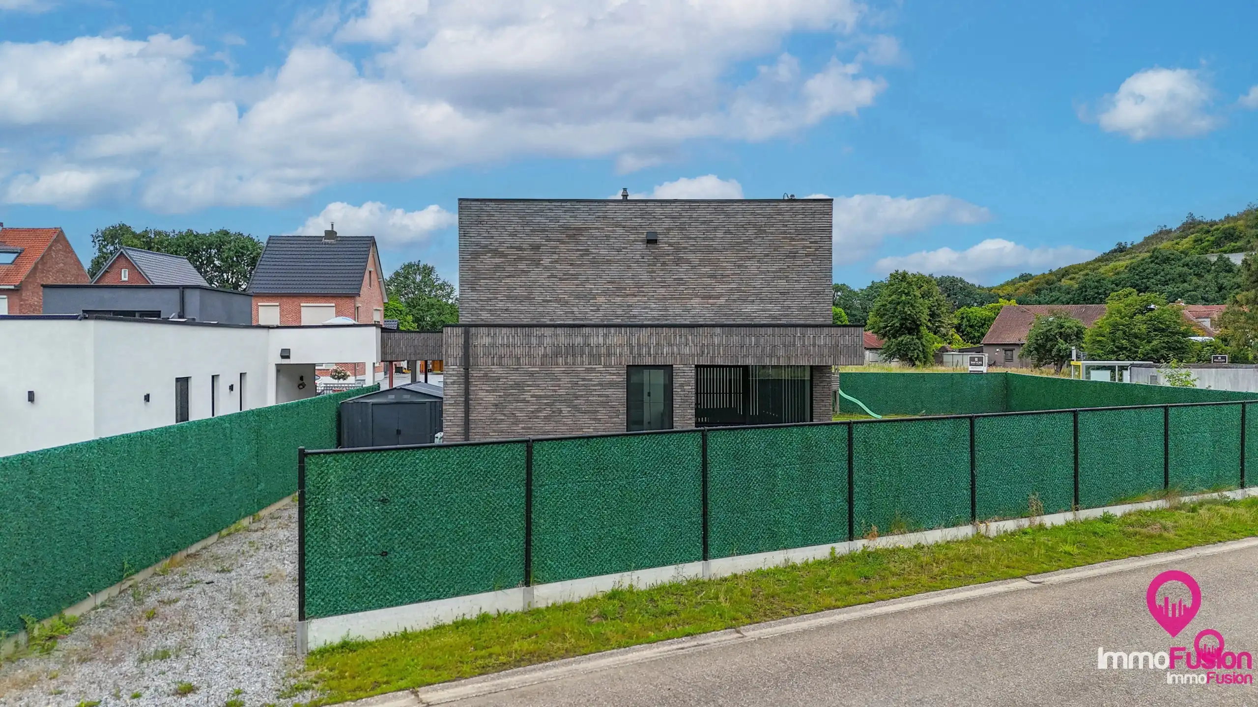 Instapklare villa met 4 slpk., laadpaal en zonnepanelen! foto 44