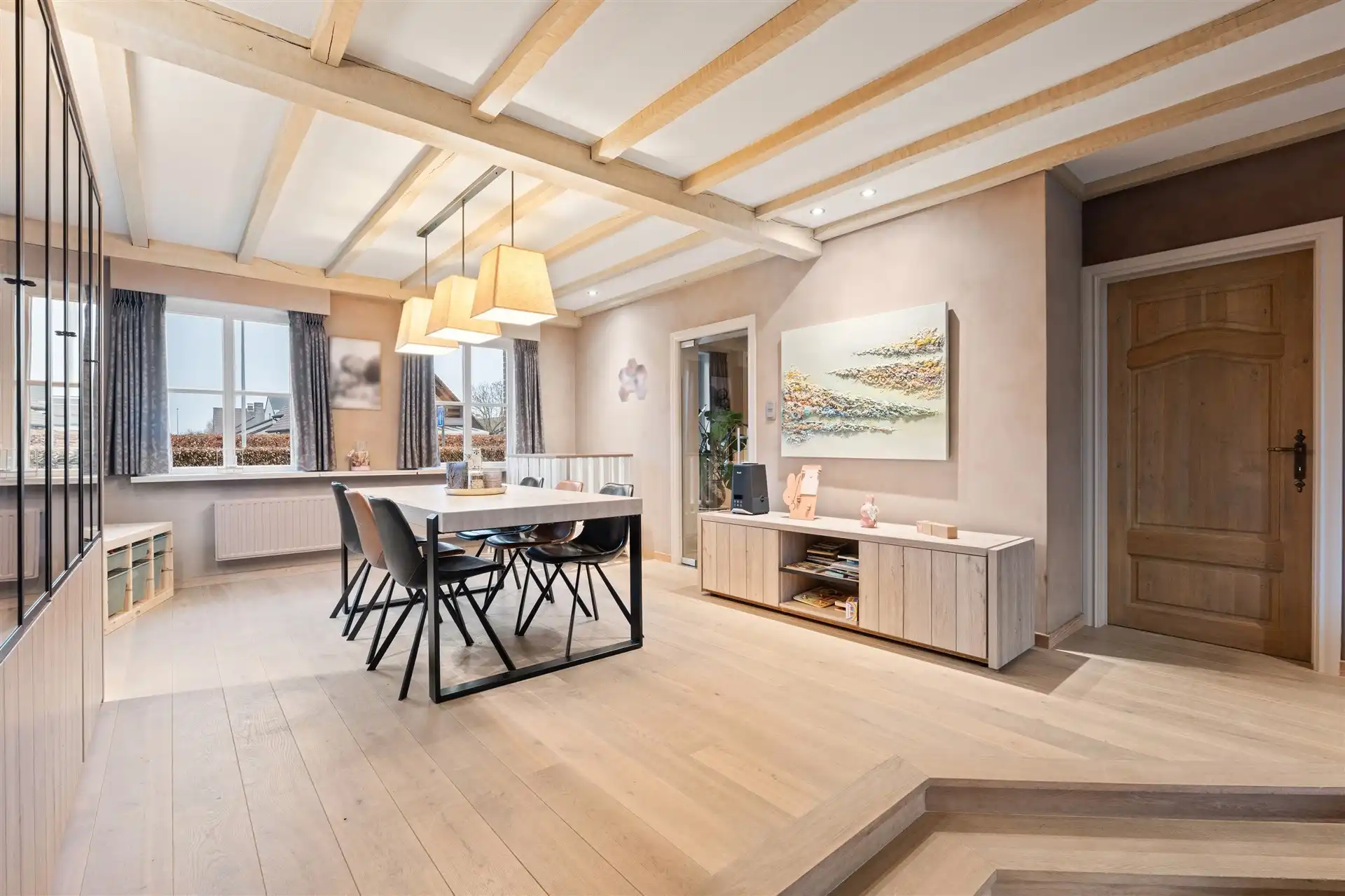 Ruime, stijlvolle gezinswoning met tuin in Kalken / Laarne foto 3