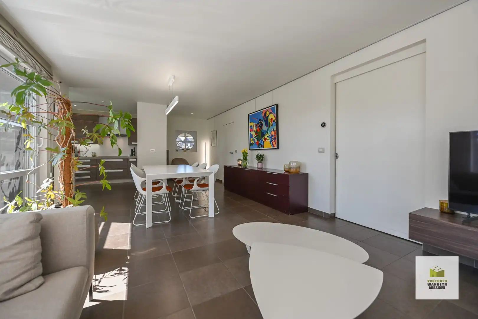 Energiezuinige alleenstaande woning met 5 slaapkamers op rustige ligging. foto 7