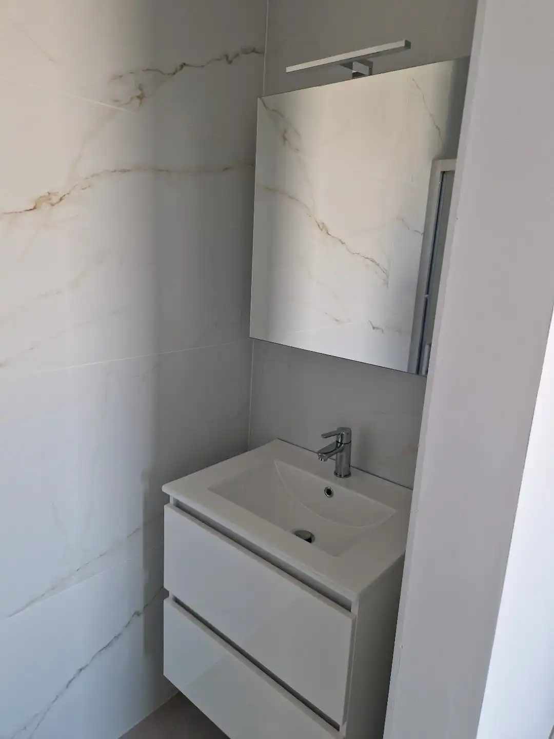 Nieuwbouwappartement met lateraal zeezicht te huur in Nieuwpoort-Bad foto 7