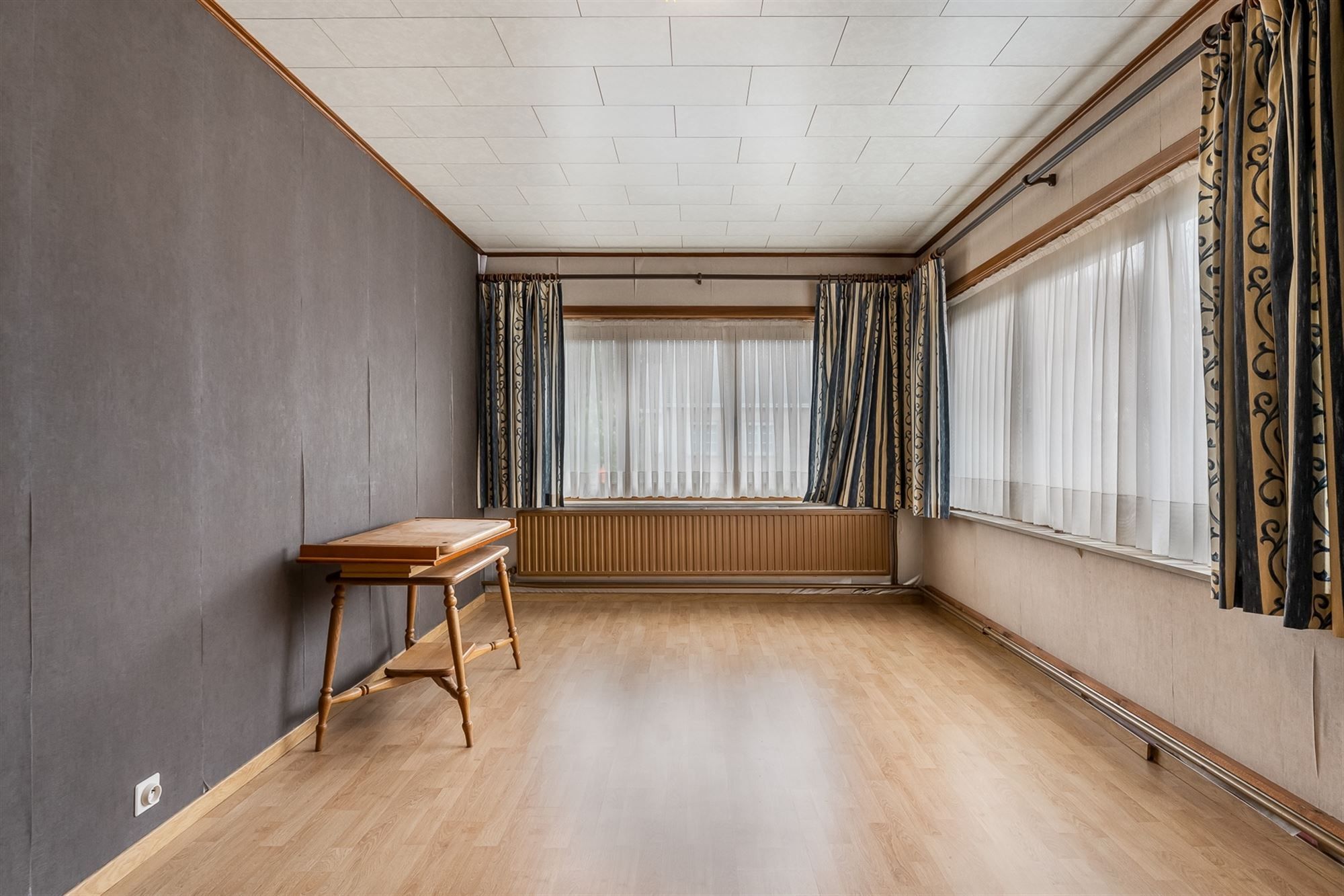 ZEER RUIME WONING (338M²) MET 5 SLAAPKAMERS OP EEN PERCEEL VAN 10ARE GELEGEN IN HET CENTRUM VAN OOSTHAM foto 25