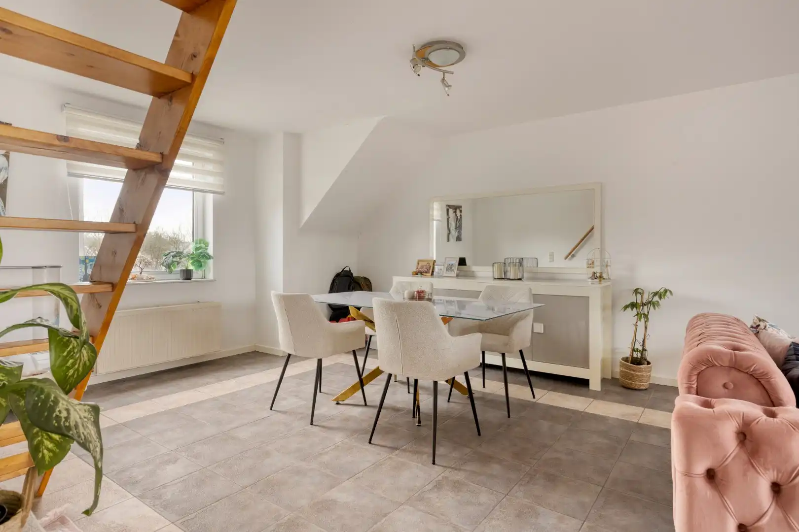 Ruim duplex-appartement met 3 slaapkamers en terras foto 6