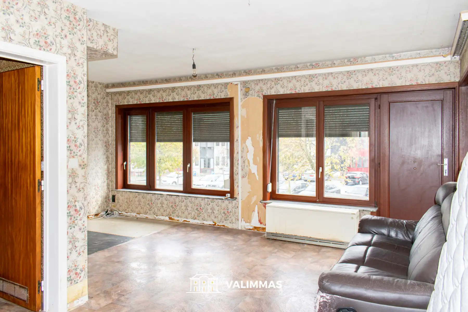 Centrum: op te knappen driegevelwoning met garage en tuin... foto 9