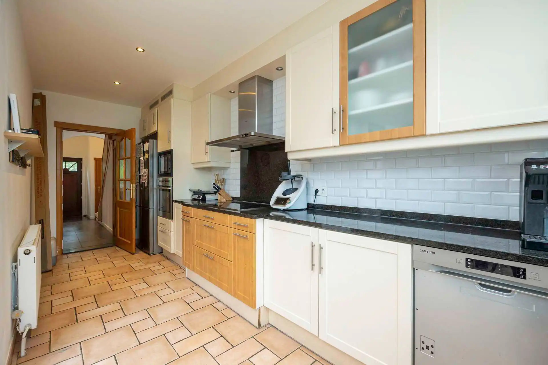 Ruime gezinswoning met potentieel nabij centrum Mortsel foto 8