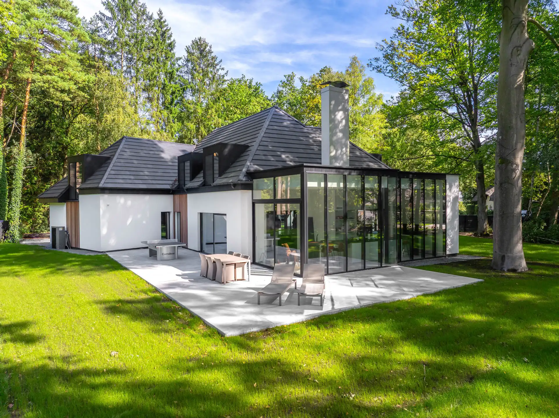 Luxe gerenoveerde villa (EPC A) op riant hoekperceel foto 3