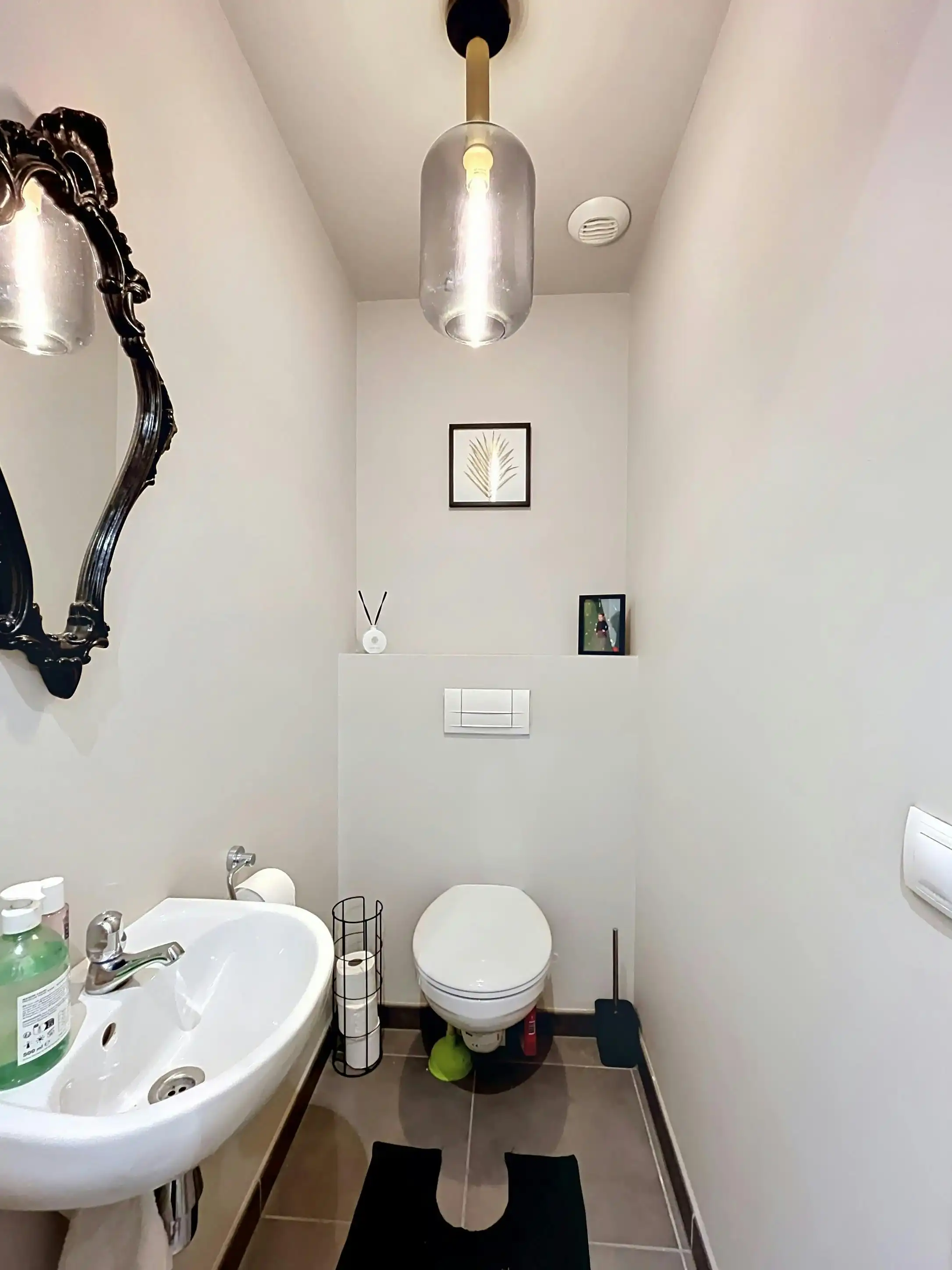 Gunstig gelegen tweeslaapkamer appartement met 2 terrassen foto 11