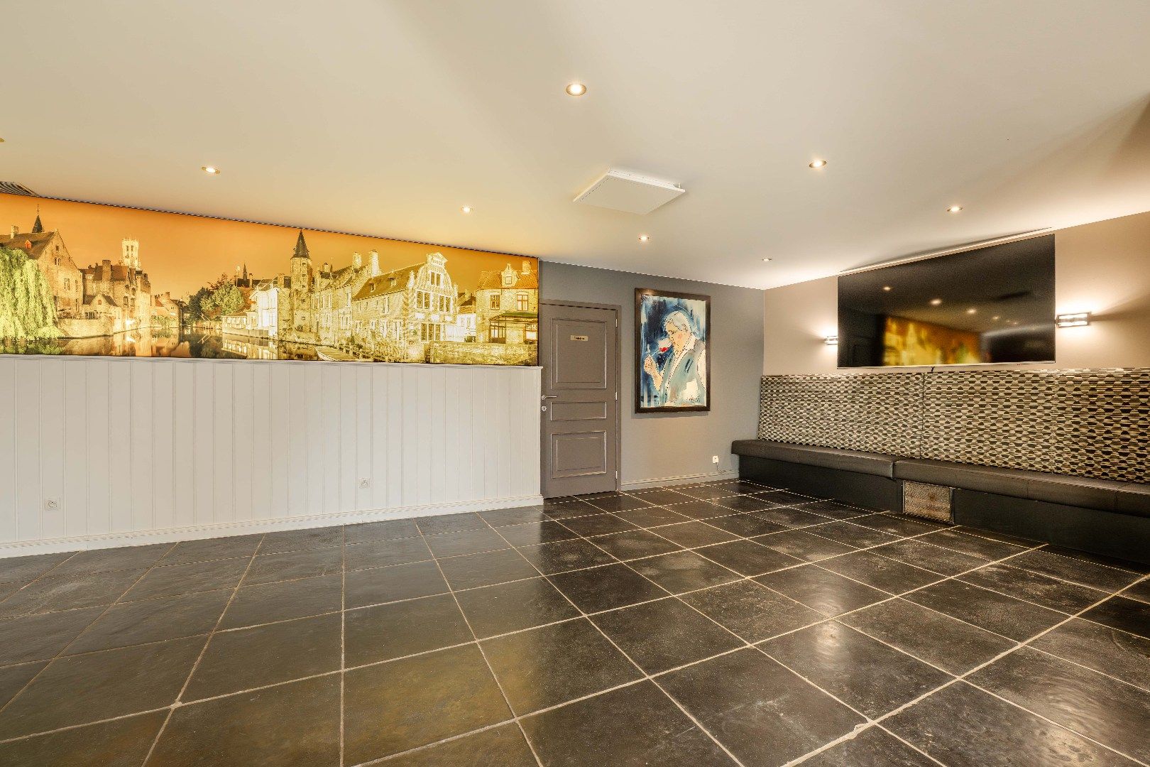 INSTAPKLAAR HANDELSHUIS (2009) OP GUNSTIGE LOCATIE!!!  foto 13