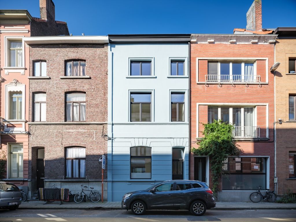 Karaktervolle, instapklare en energiezuinige (EPC- A) burgerwoning met 4 slaapkamers en een aangename stadstuin, op slechts 10 minuten fietsen van het centrum van Gent. foto 21