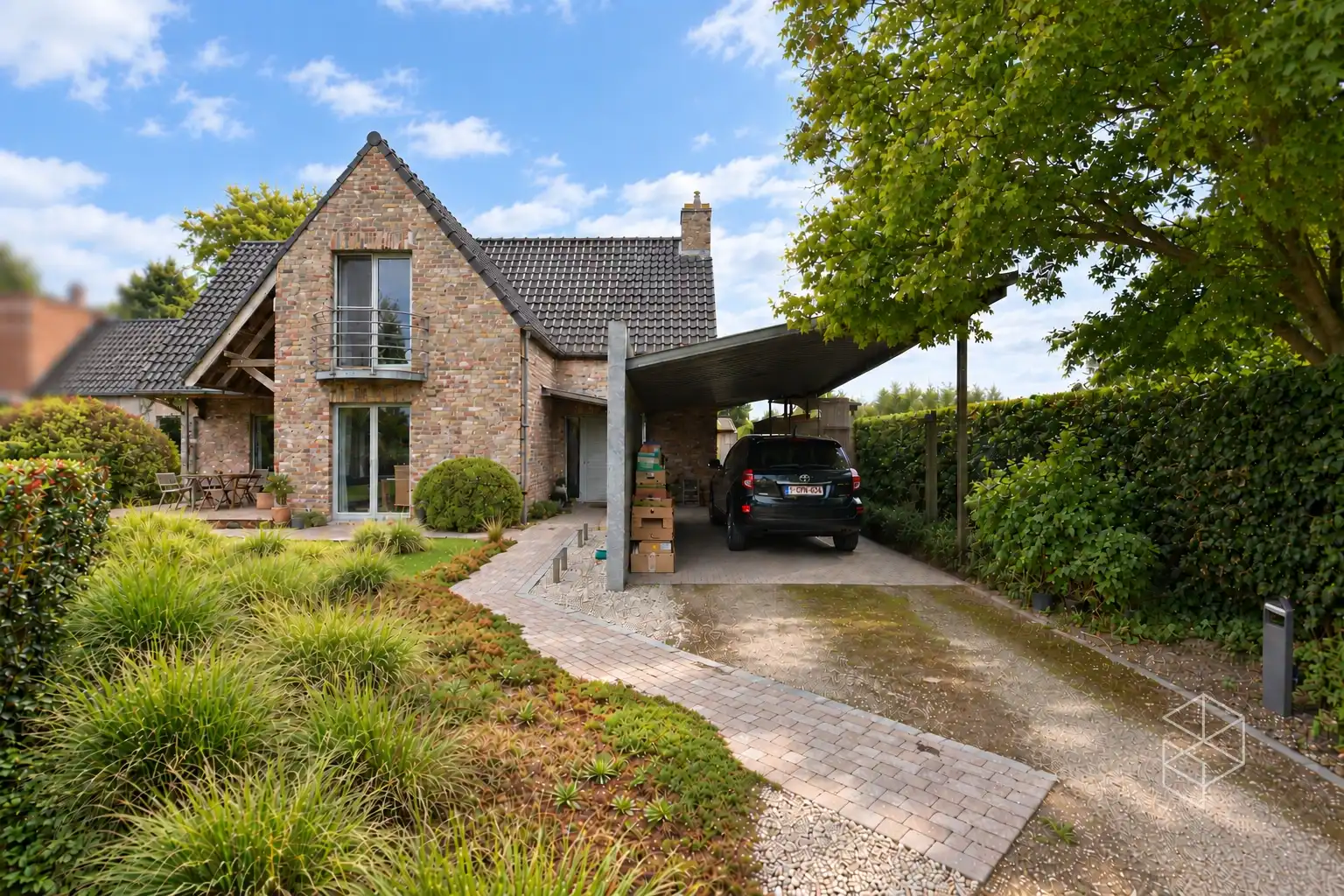 Karaktervolle villa met polyvalent bijgebouw, zwemvijver & aangelegde tuin met uitweg op 4.009m² foto 4