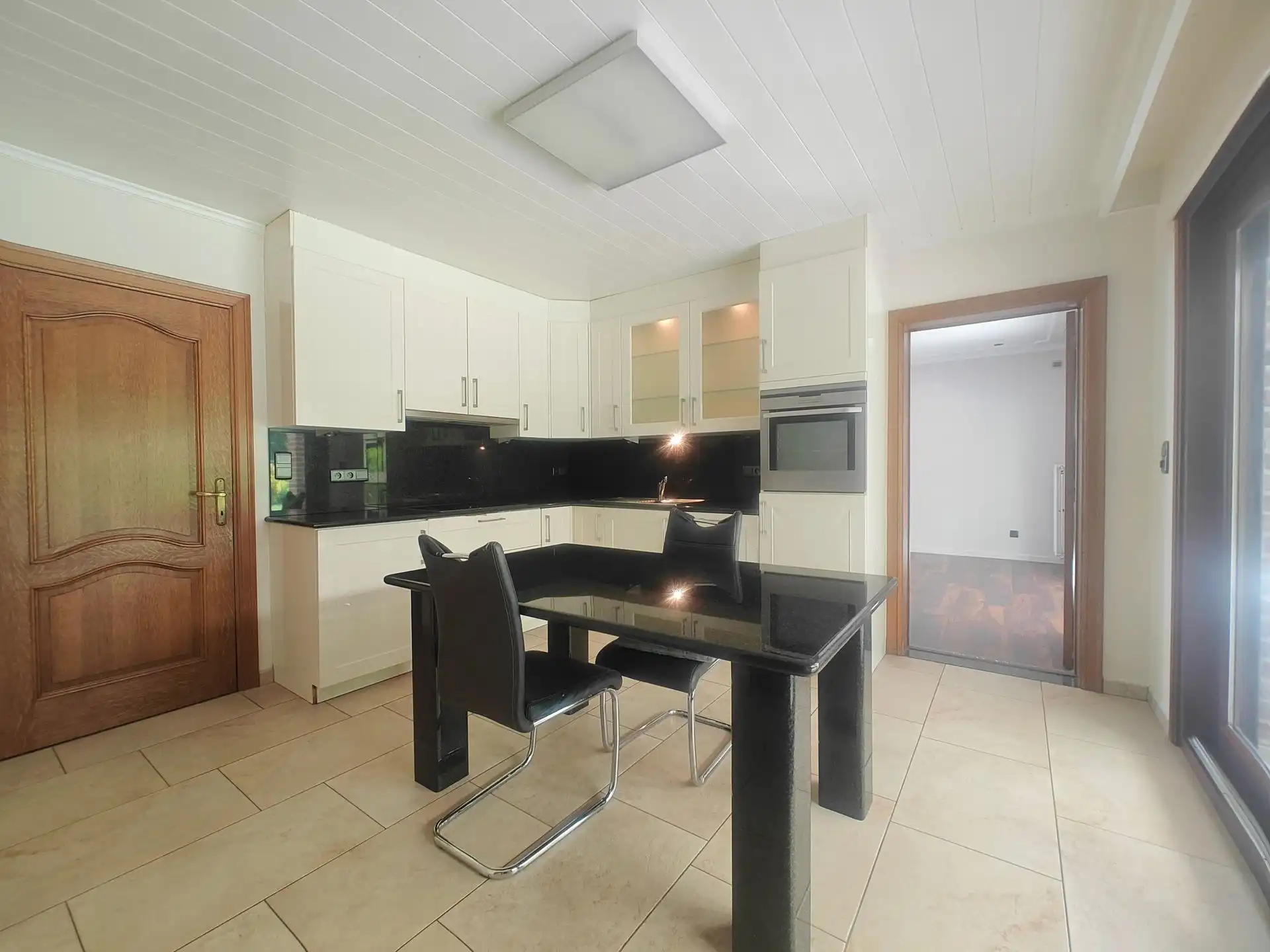 Vrijstaande woning op de Leopoldstraat 35 te Maasmechelen foto 8