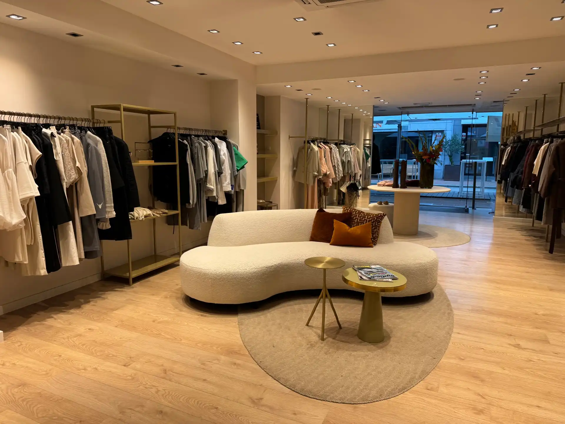 Instapklaar handelspand van 80m² foto 4