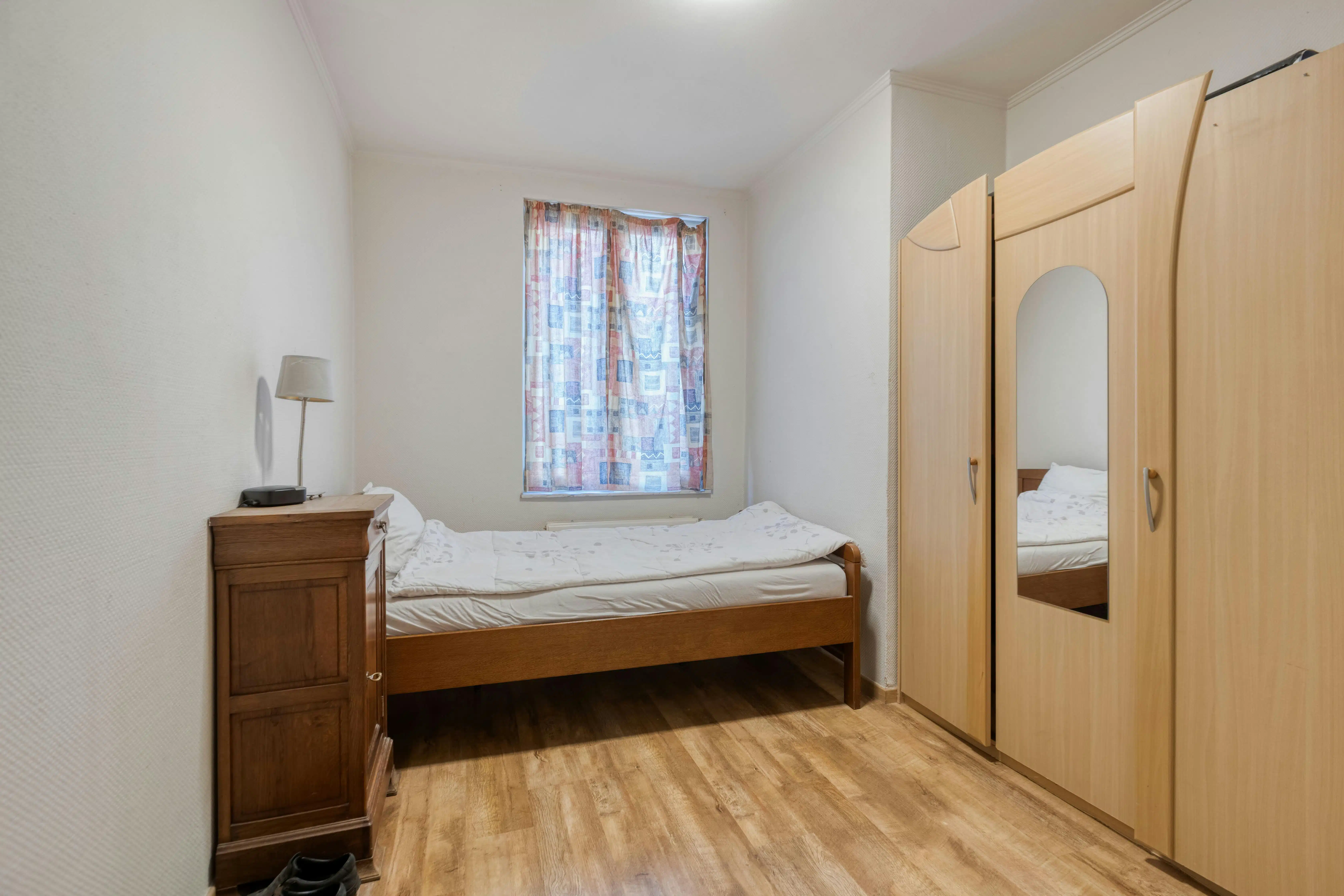 Op te frissen investeringspand met 2 appartementen in hartje Maaseik foto 6