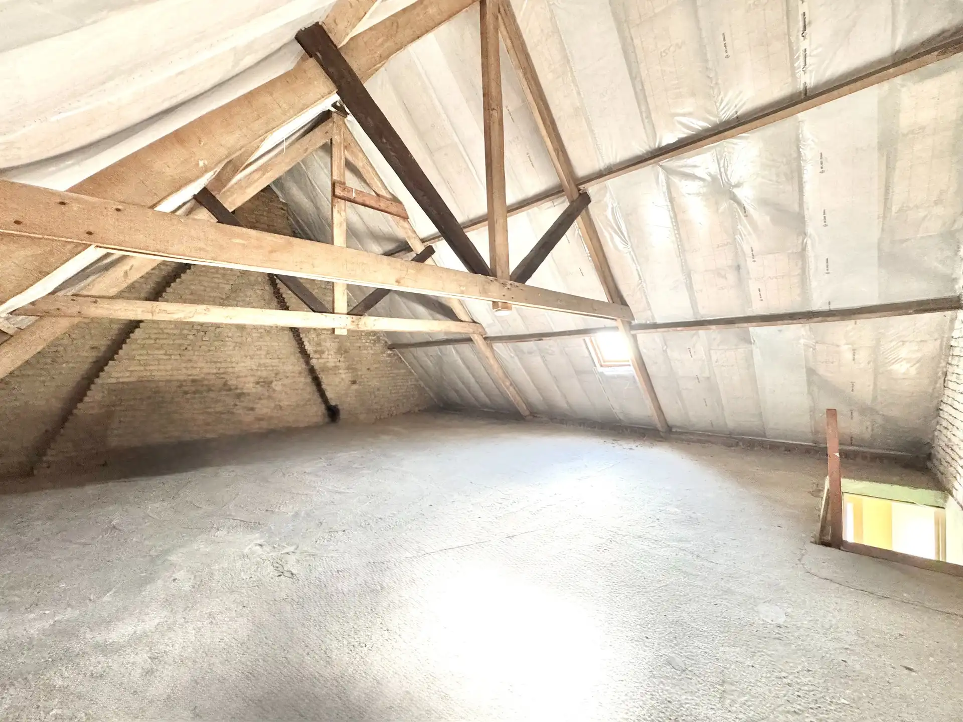 WOONST MET MAGAZIJN - 610 M² foto 32