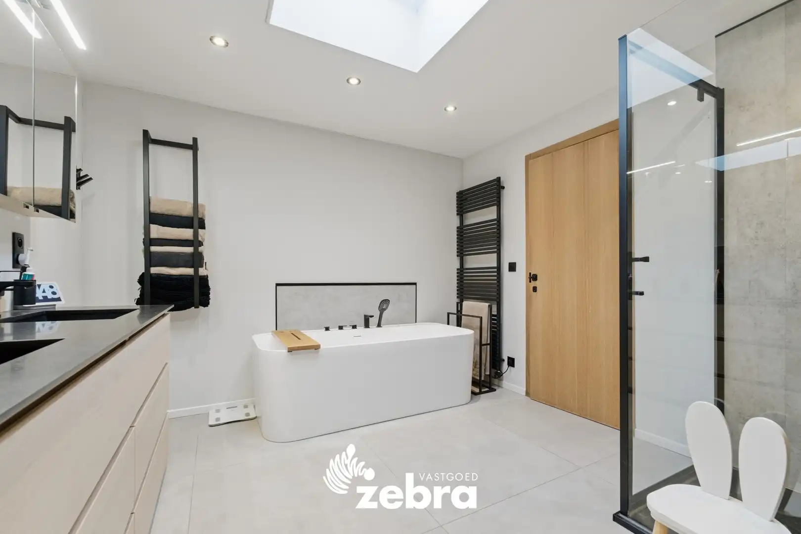 Instapklare woning met loods van ± 250 m² te Ingelmunster! foto 13