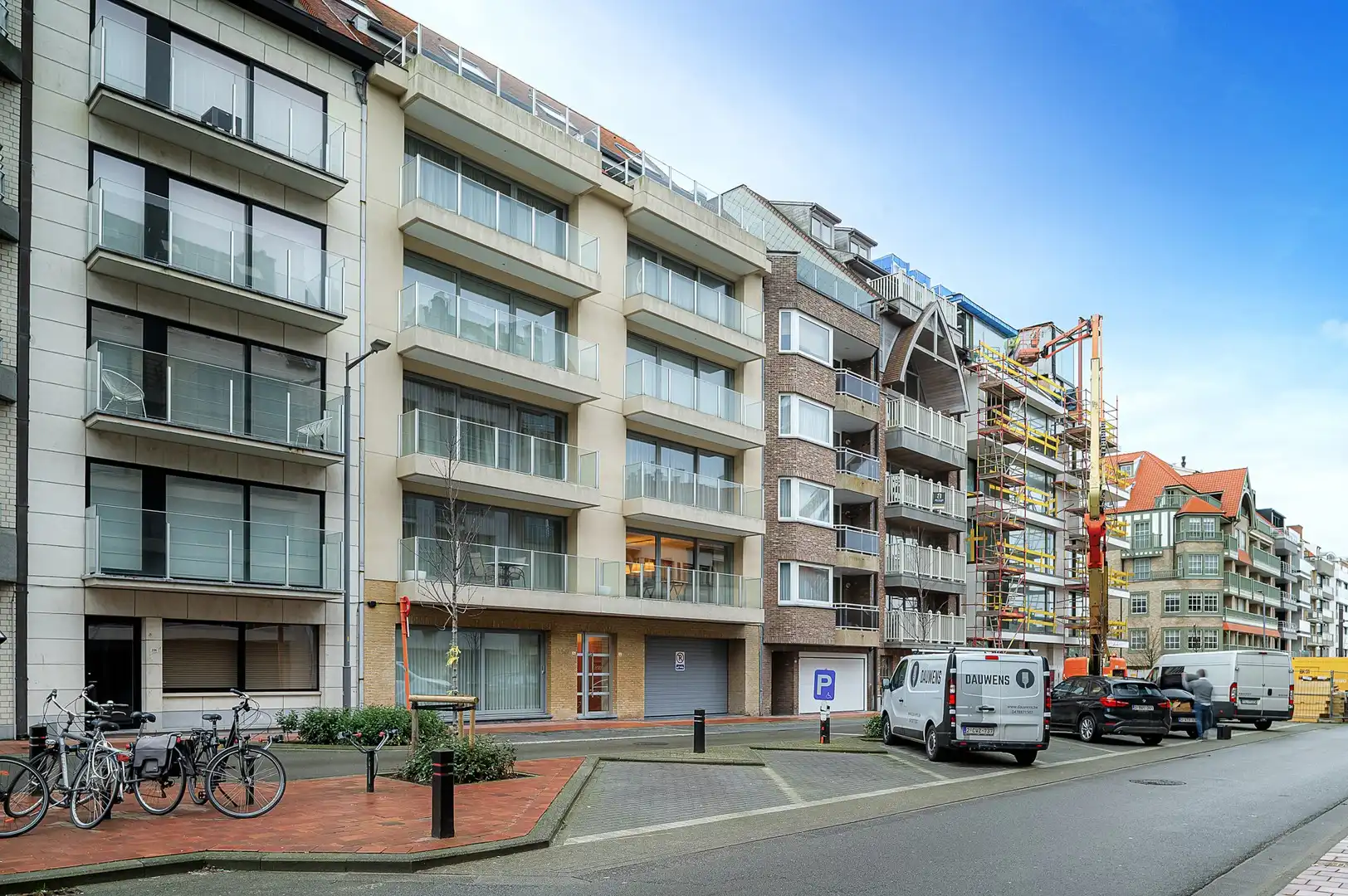 Lichtrijk appartement van 100 m² met terras, gelegen in de Koningslaan. foto 18