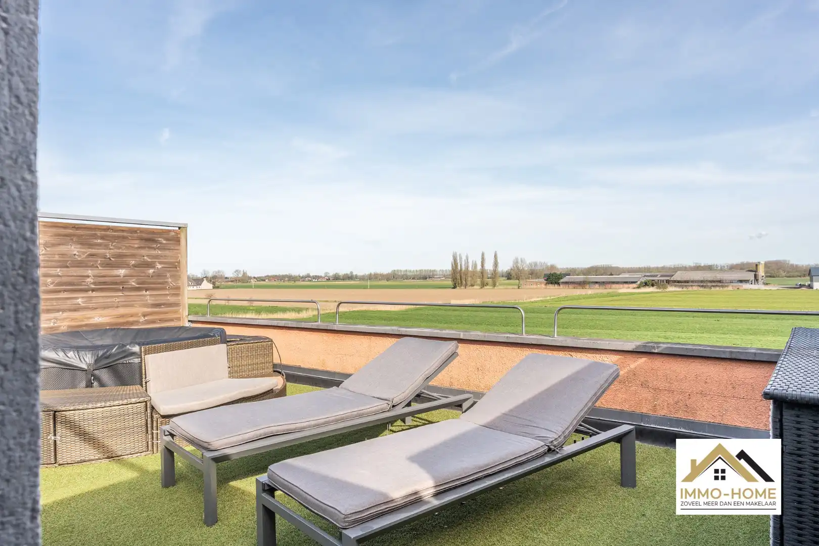 Ruime woning met prachtig uitzicht foto 2