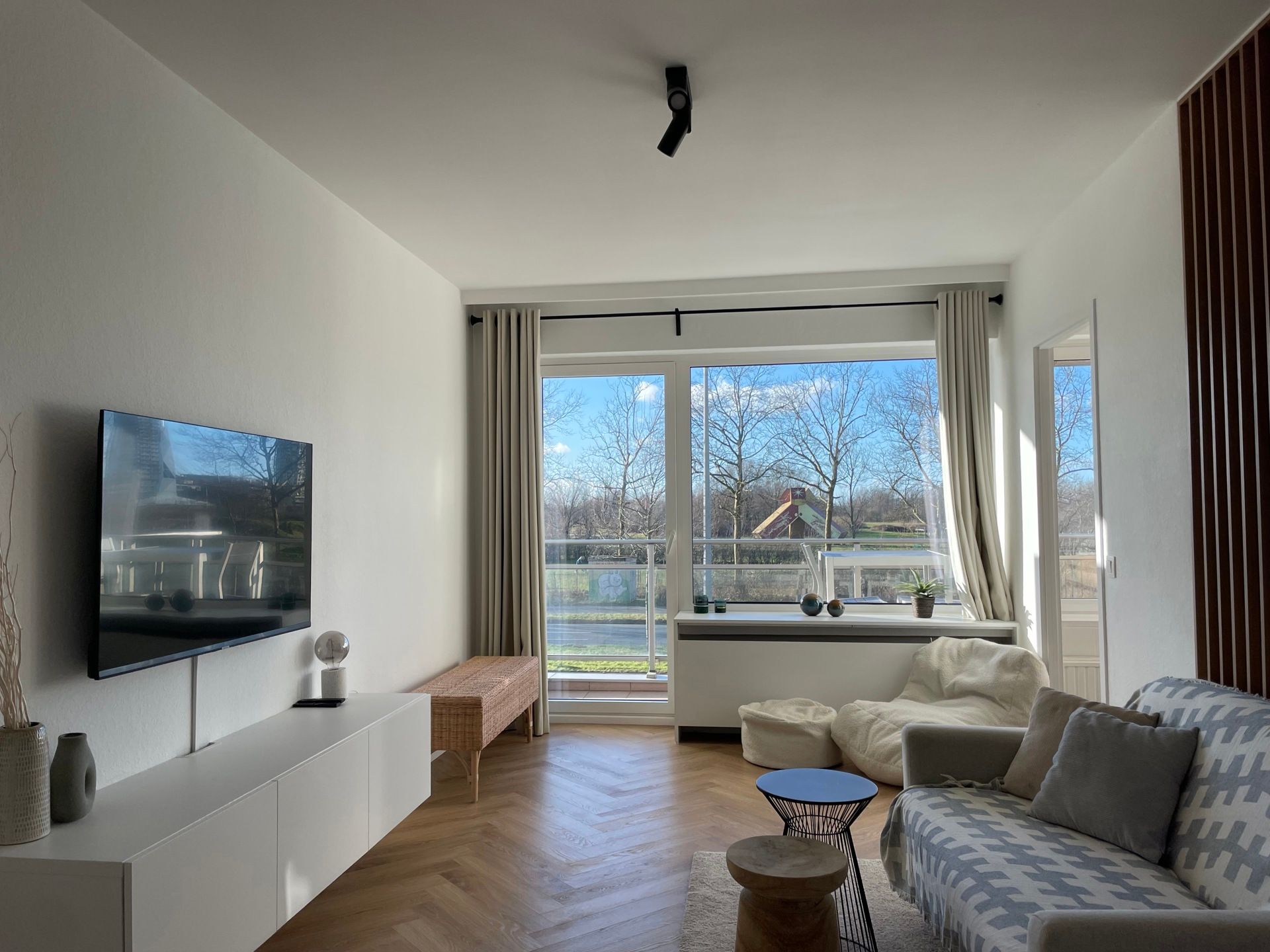 Te huur: Gemeubeld appartement met terras op toplocatie foto 3