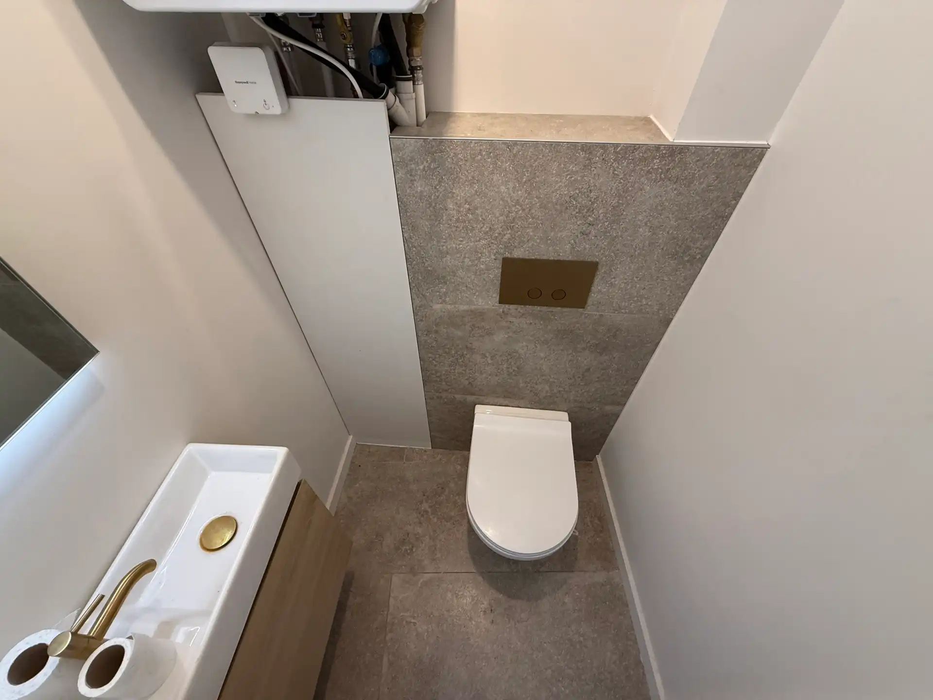 LEDE - Gerenoveerd appartement in het centrum. foto 8
