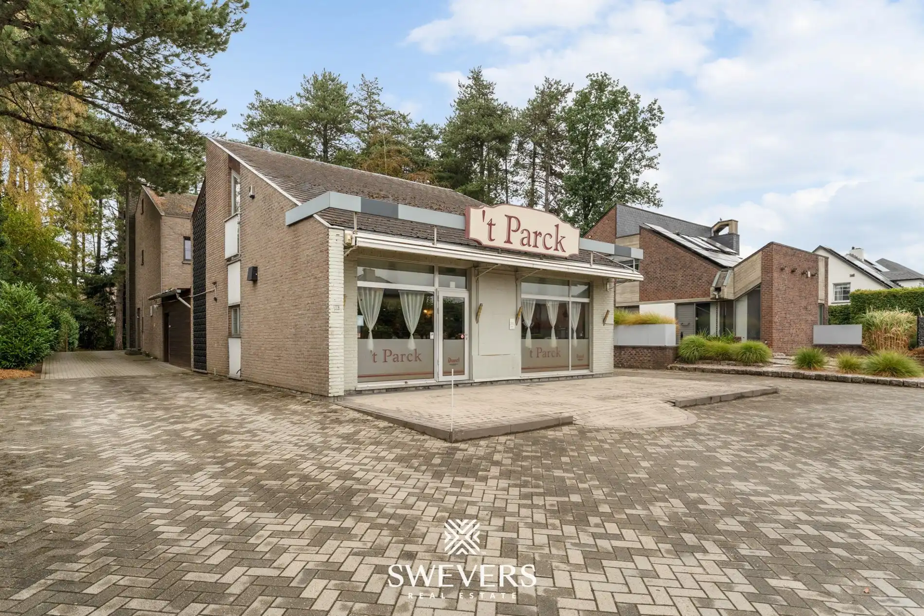 Veelzijdig handelspand met woonst op een strategische ligging in Houthalen foto 42