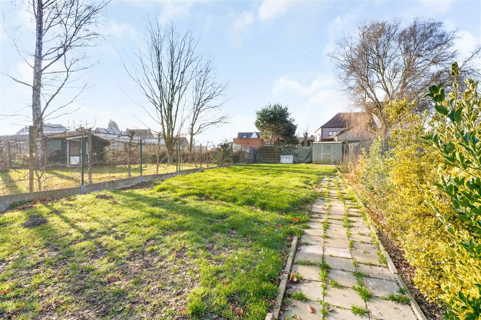 Gezinswoning met tuin en garage op 5are81 foto 3