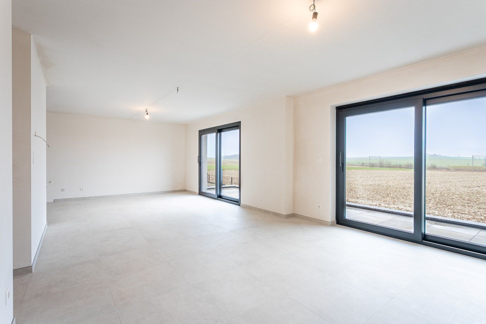 Appartement met 1 slpk, tuin en parkeerplaats foto 3