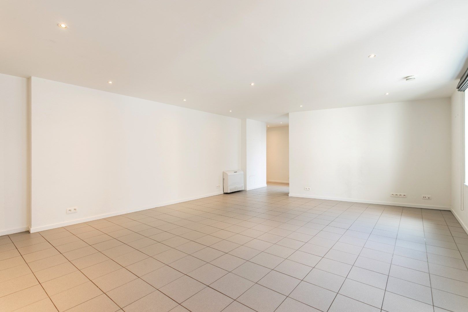 Appartement 1 slpk met ruim terras centrum Halle foto 6