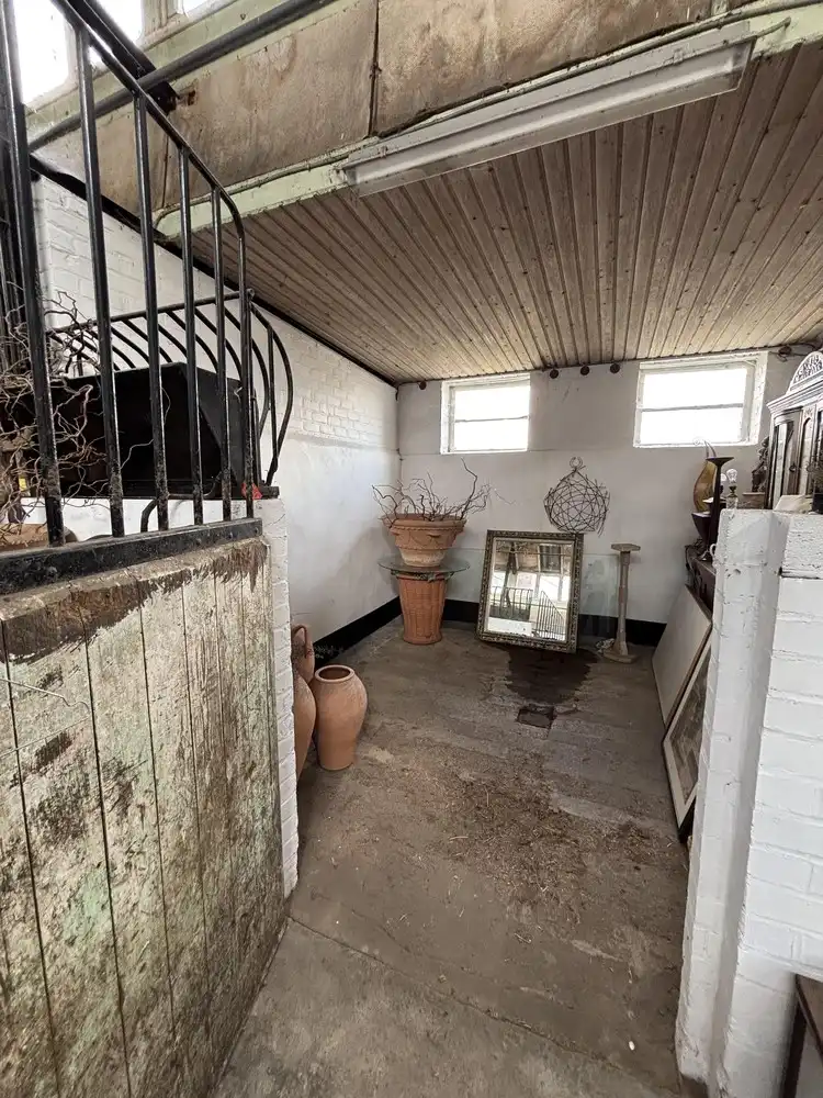 Woning-bijgebouw met tuin te Zwevezele foto 8