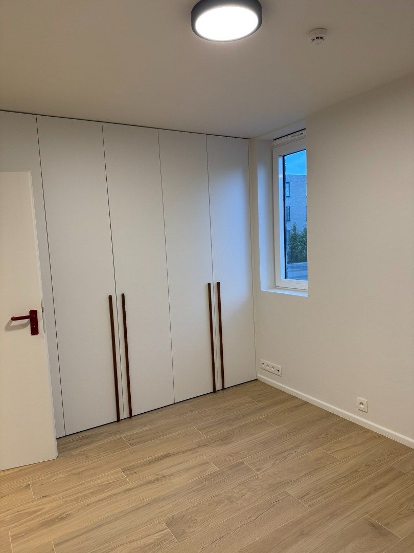 Gerenoveerd duplex-appartement nabij station Gent-Sint-Pieters foto 4