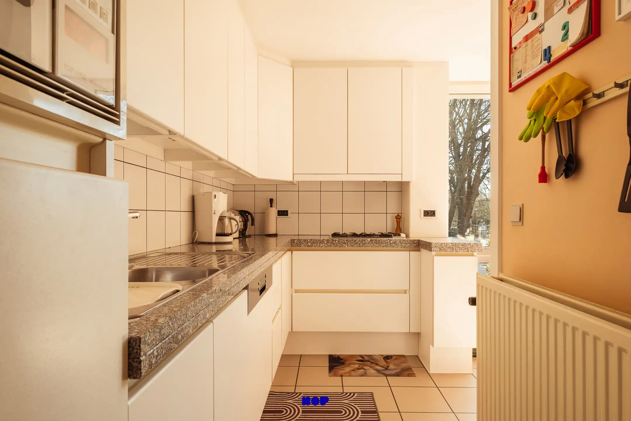 Bel-etage met ruimte op elke verdieping in Emblem (Ranst) foto 10