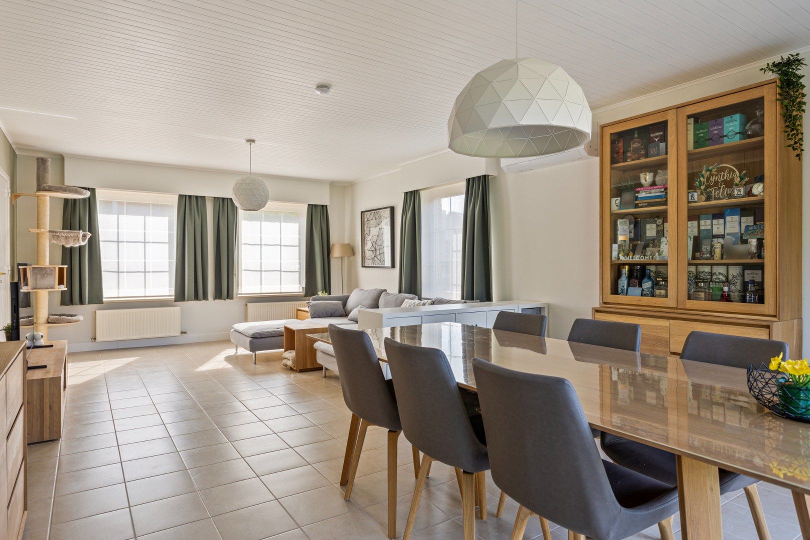 Instapklare woning met 3 ruime slaapkamers op 599 m² te OLV Olen ! foto 8