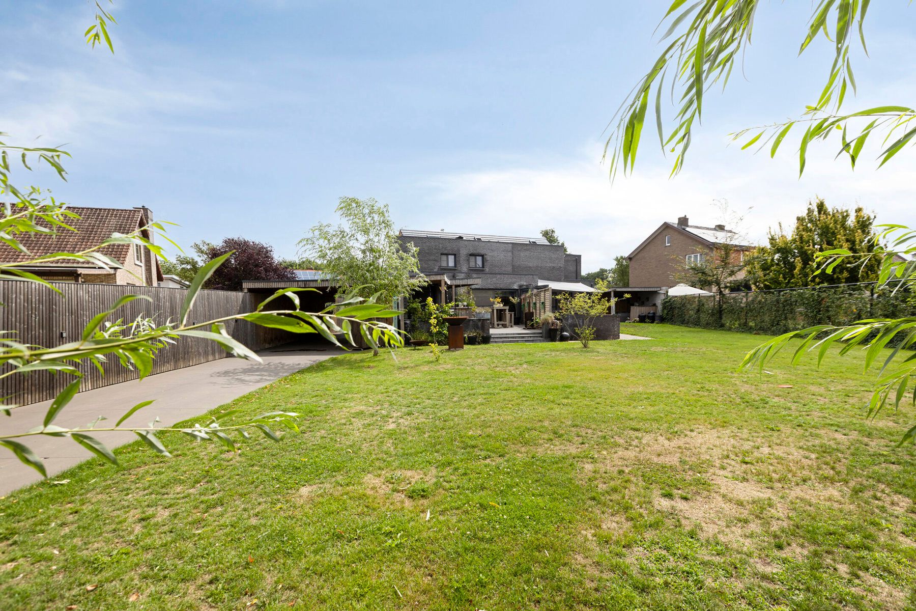 Moderne nieuwbouwwoning met 4 slaapkamers en gezellige tuin. foto 50