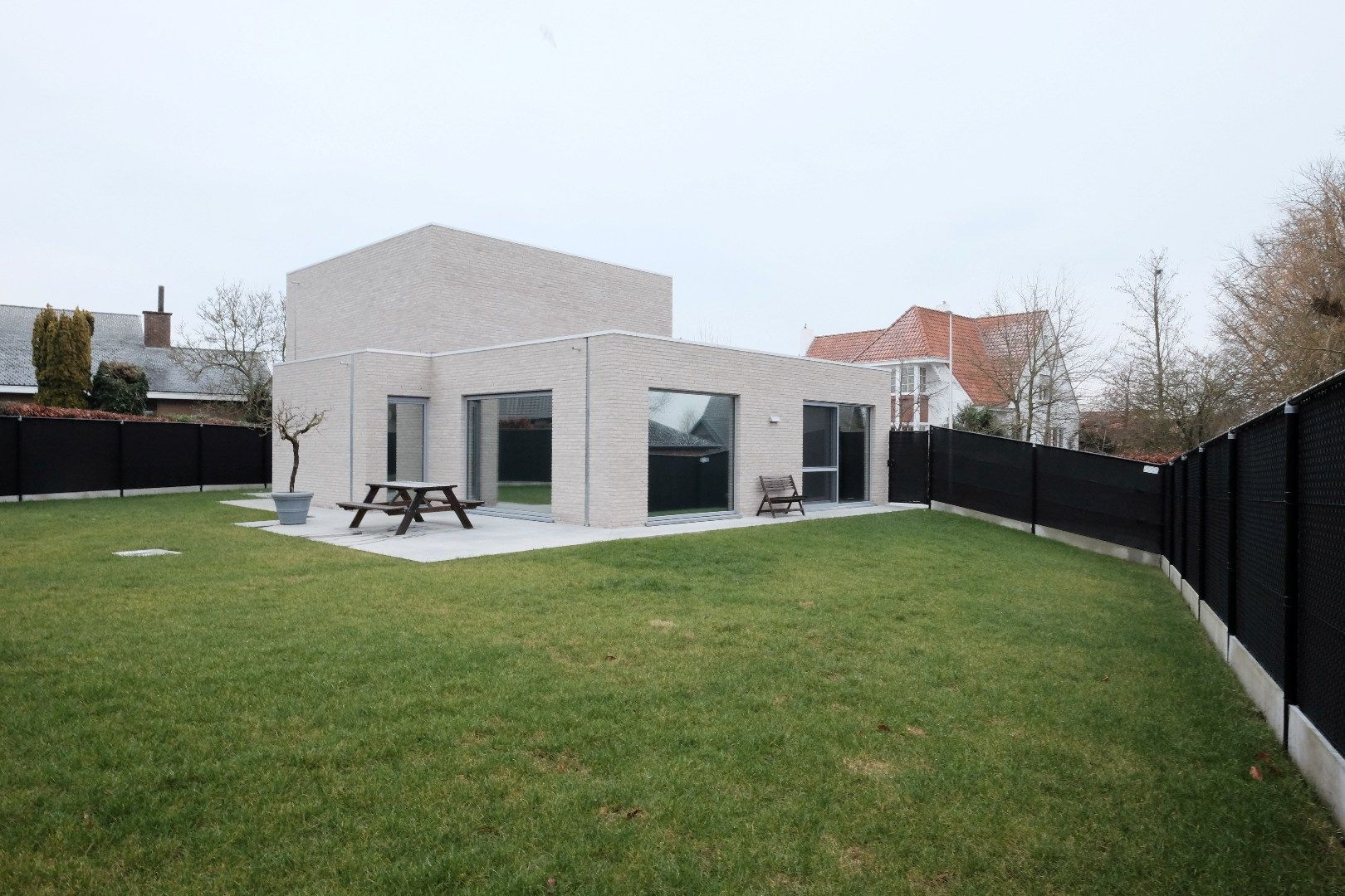 Recente alleenstaande nieuwbouwwoning. foto 22