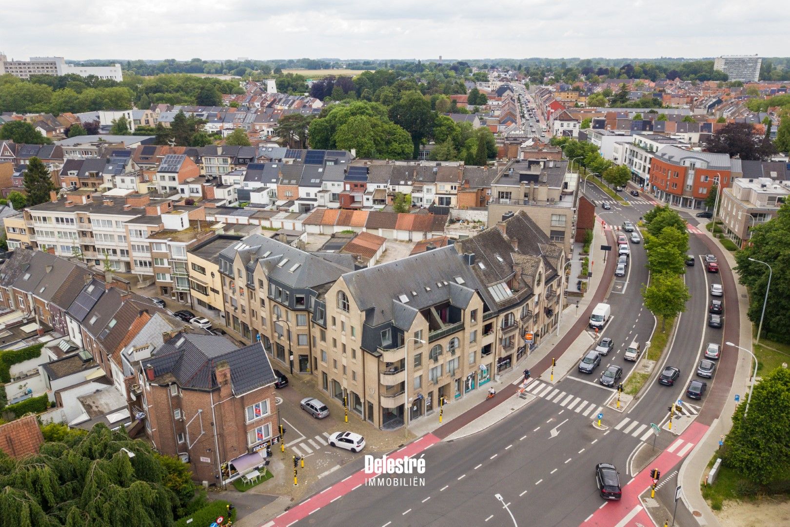 RENOVATIEPAREL MET 2 TERRASSEN CAPUCIENENLAAN foto 2