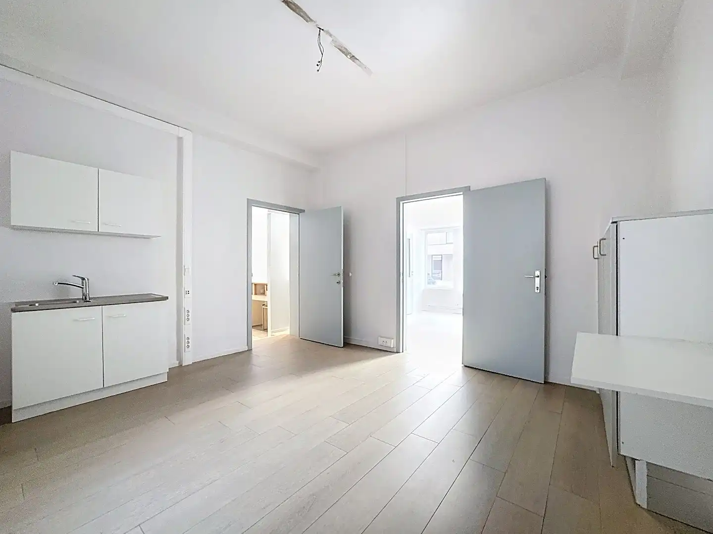 Te huur: commercieel pand (75m²) in Wolvertem – Recent gerenoveerd & instapklaar. foto 3