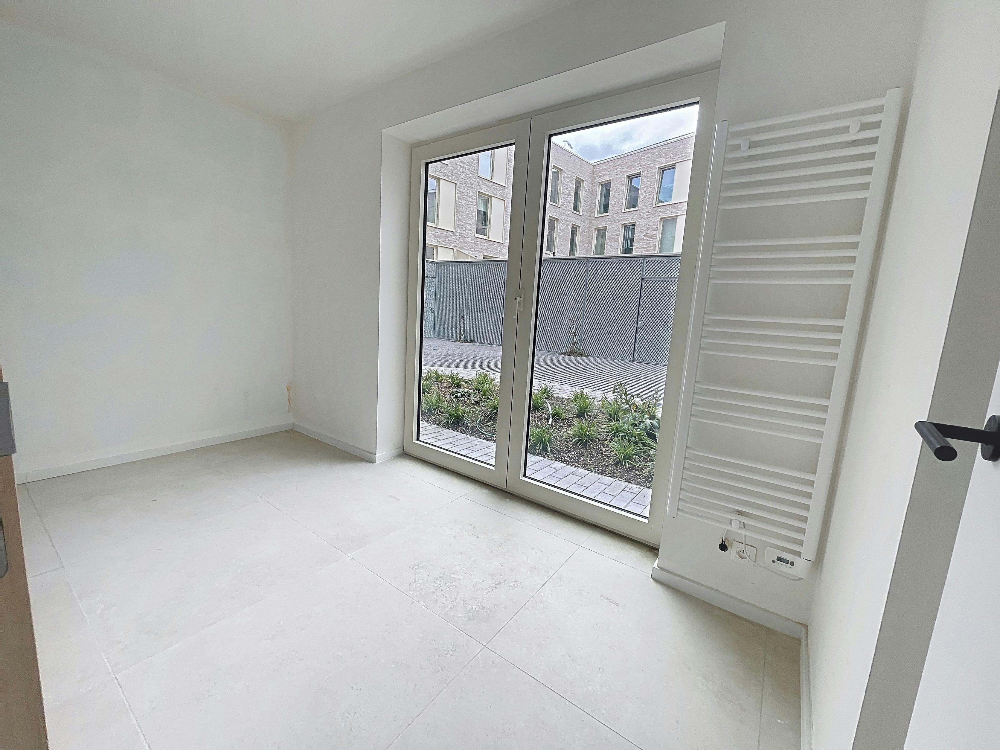 Ruim, duplex appartement, met zicht op de Schelde te koop !  foto 4