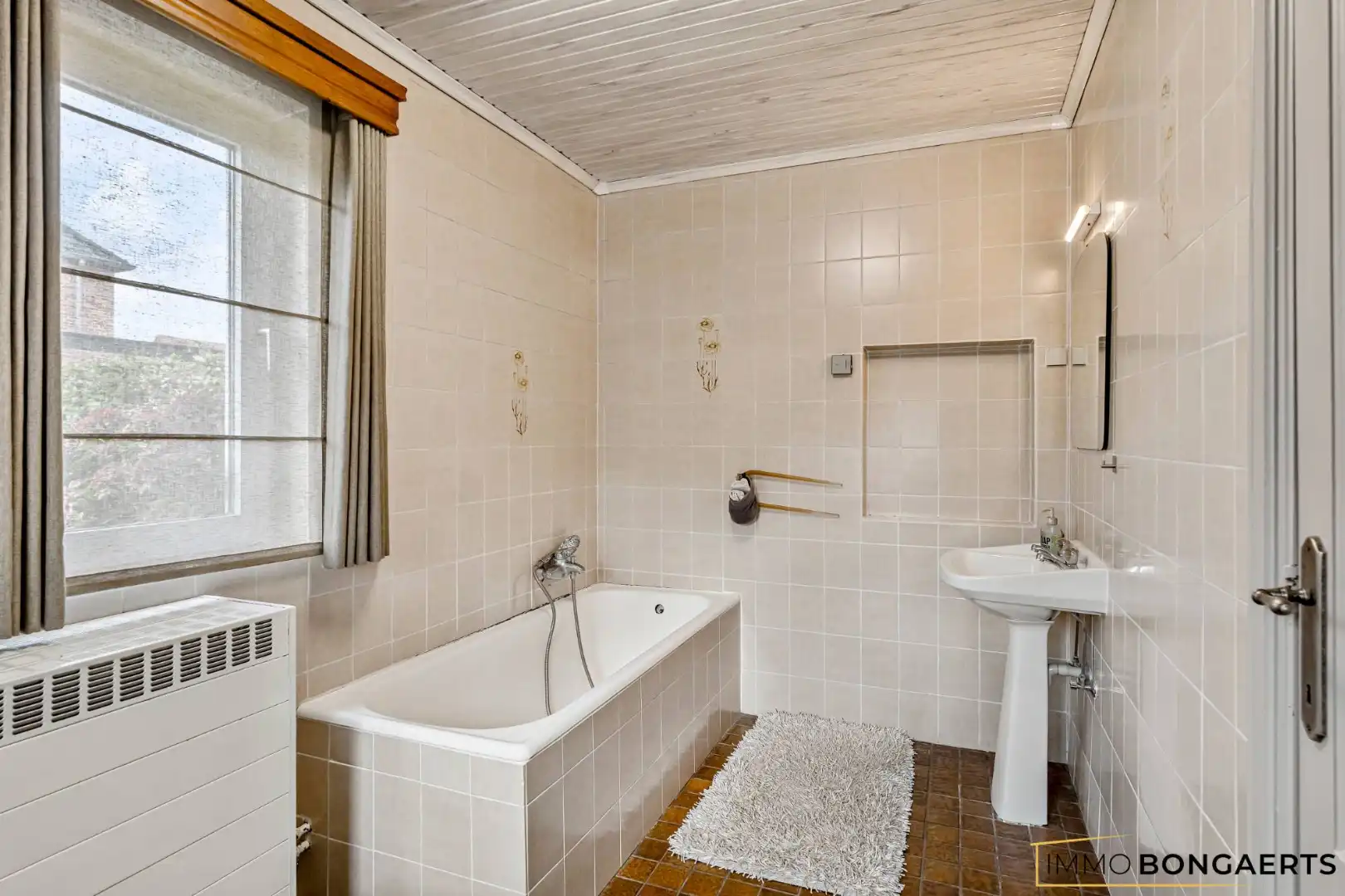 Instapklare woning op rustige ligging in As foto 13
