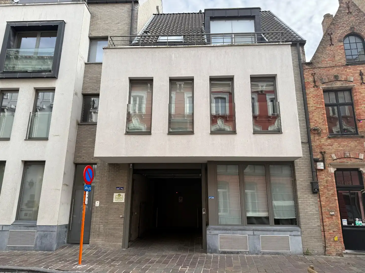 Ondergrondse garage op topligging in Brugge centrum! foto 5